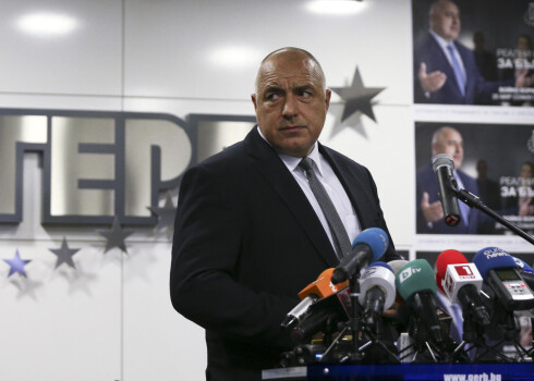 Bulgārijas ekspremjers Borisovs paziņo par uzvaru parlamenta vēlēšanās