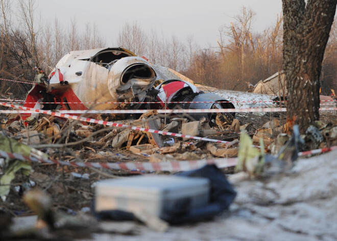 Aviokatastrofa Smoļenskā notika 2010. gada 10. aprīlī, kad Polijas prezidenta lidmašīna "Tupolev Tu-154M" nogāzās netālu no Krievijas pilsētas Smoļenskas lidlauka un gāja bojā visi 96 lidmašīnā esošie pasažieri un apkalpes locekļi.