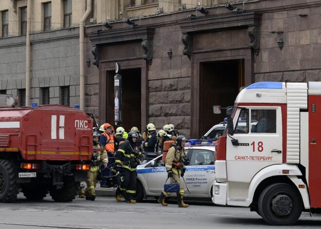 Sadragājot pazemes metro vagonu, Sanktpēterburgā noticis sprādziens. Sprādziens atskanējis metro stacijā "Tehnoloģiskais institūts". Ievainoto skaits šobrīd nav precīzi zināms, bet pienāk ziņas par vismaz 10 mirušajiem.