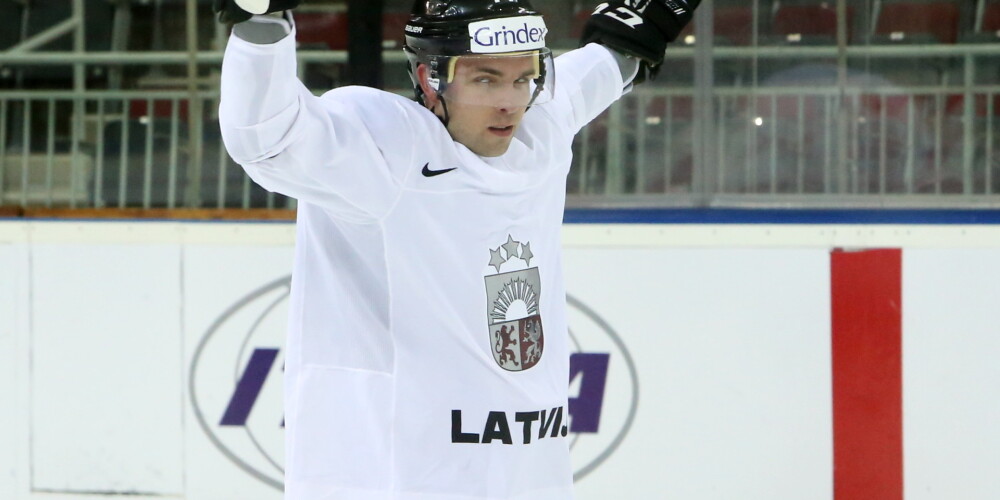 Latvijas izlases treniņnometni papildinājuši vēl septiņi hokejisti