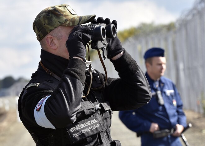 "The Times" ziņo, ka ES grasās izteikt Polijai un Ungārijai ultimātu