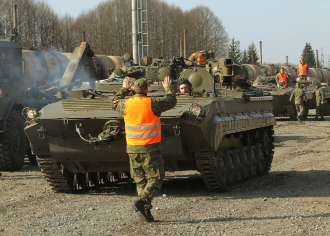 Latvijā ierodas Slovākijas bruņoto spēku militārā tehnika