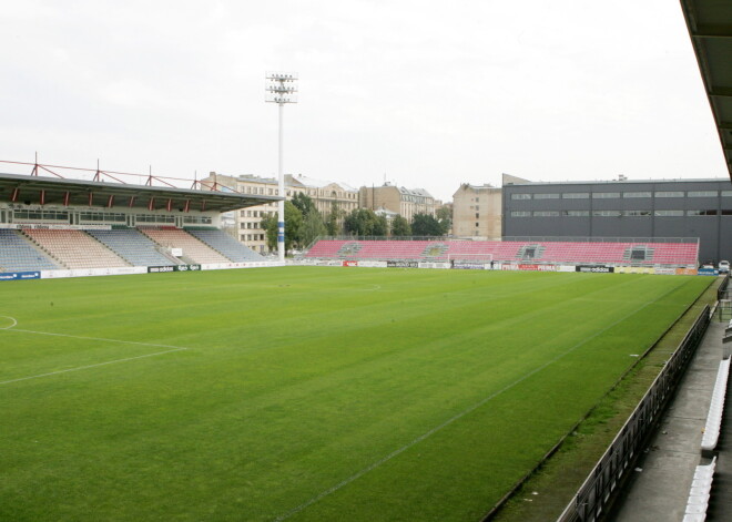 Tiesu izpildītāju klātbūtnē sākusies "Skonto" stadiona demontāža