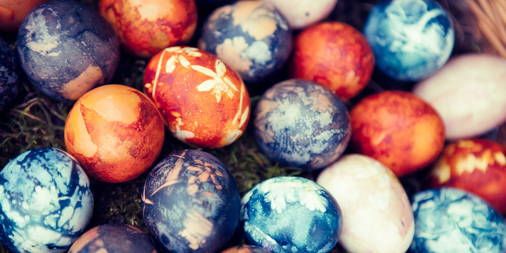 Lieldienu simbolam – olai ir sena tradīcijas. Tās kā auglības un ražības simbolus pavasara svētku rituālos izmantoja jau senās civilizācijas – romieši, persieši, grieķi. 