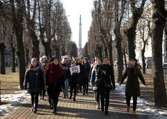 Latvijas iedzīvotāji nepiekristu pārmaiņas ieviest vardarbīgā veidā