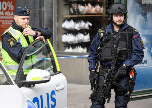 Saistībā ar Stokholmas teroraktu aizturēta otra persona
