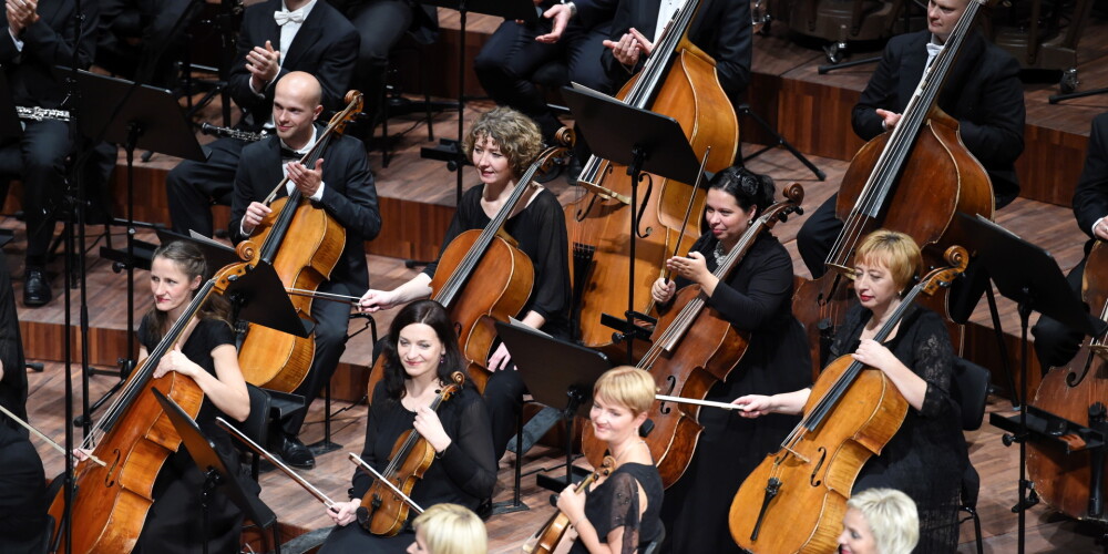 Leišiem kauns: mūsu Liepājas simfoniskais orķestris aizbēg no koncerta Šauļos