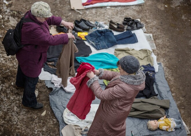 Aplūko, ko dara Maskavas pensionāri, lai izdzīvotu