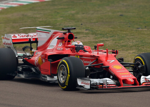 "Ferrari" pilots Kimi Reikenens.