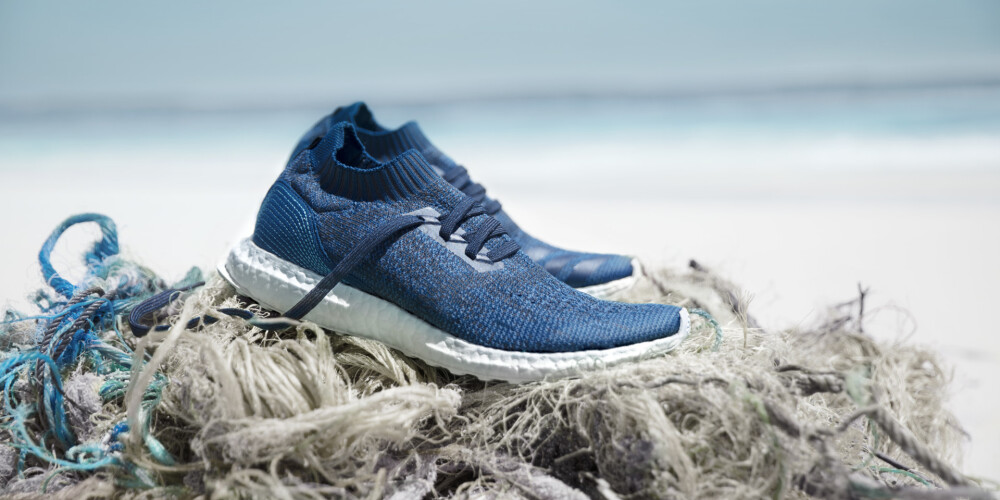 "Adidas" ražos apavus no pārstrādātiem atkritumiem