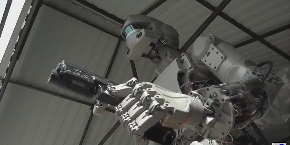 Krievu robots "Fjodors Terminators" iemācījies šaut