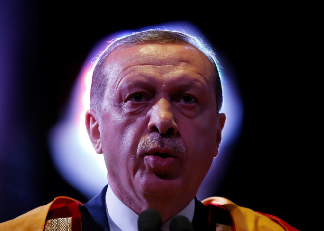 Erdoans sola referendumu par tālāku Turcijas virzību uz ES