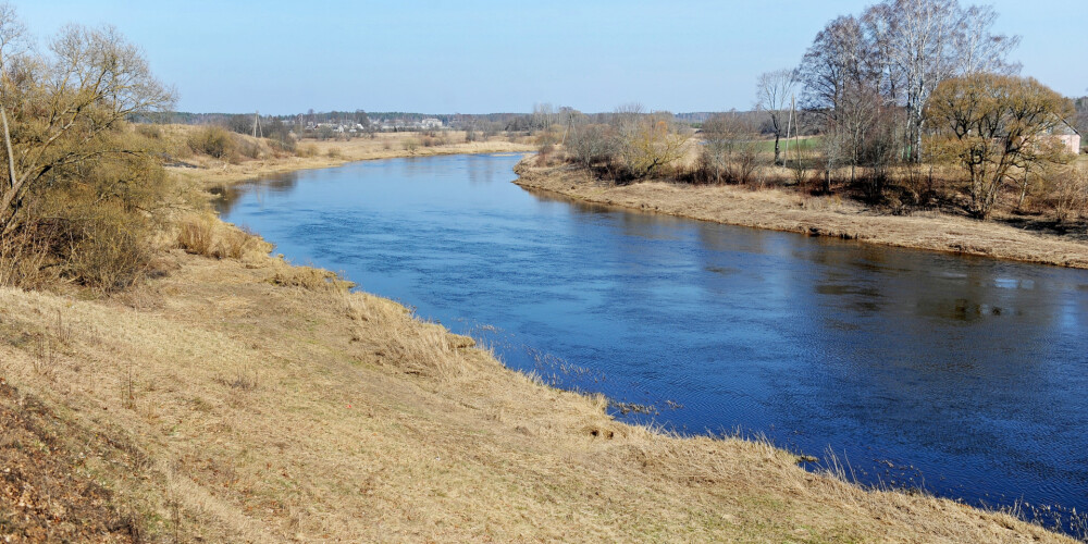 Ūdens temperatūra upēs vietām sasniedz jau +13 grādu