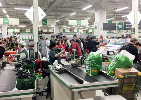 Arī Lietuvā "Prisma" veikalos vērojams izpārdošanas bums.
