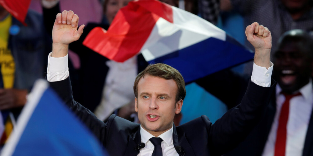Pamatīgs trieciens Francijas prezidenta kandidātam: noplūst tūkstošiem viņa e-pastu