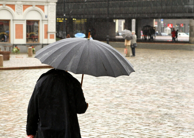 Prognoze pirmdienai sola ļoti rudenīgu laiku