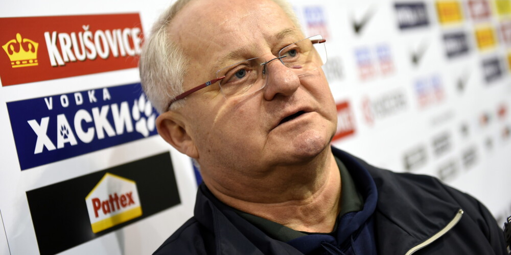 Slovākijas izlases treneris Šuplers: "Latvijas bīstamākais spēlētājs ir visa komanda"