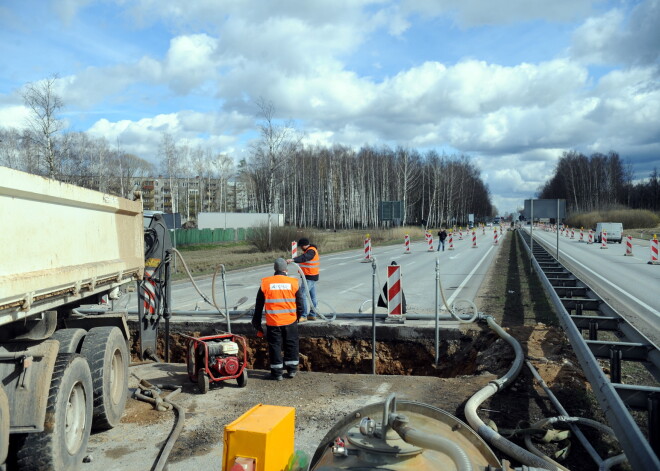 Ceļu remontu dēļ daudzviet Latvijā būs satiksmes ierobežojumi