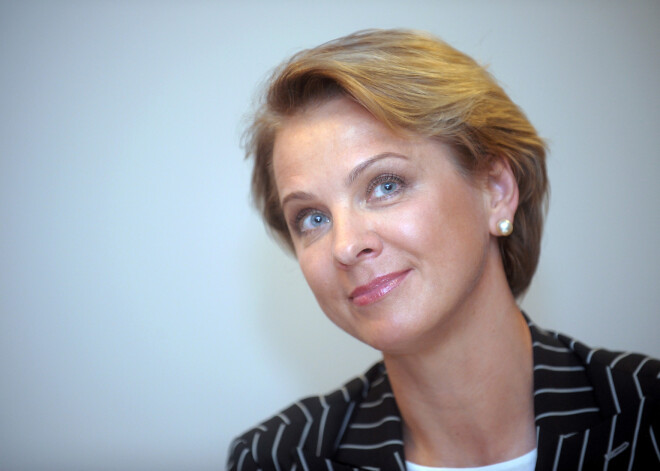 Valsts kontroles sabiedrisko attiecību speciāliste Ilva Liepiņa-Milzarāja piedalās preses konferencē, kurā informē par Latvijas Valsts kontroles veiktajām finanšu revīzijām Ministru kabinetā, ministrijās un to pakļautības iestādēs.