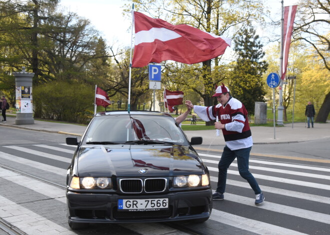 Mūsu hokejistiem šovakar spēle ar olimpisko vicečempioni Zviedriju