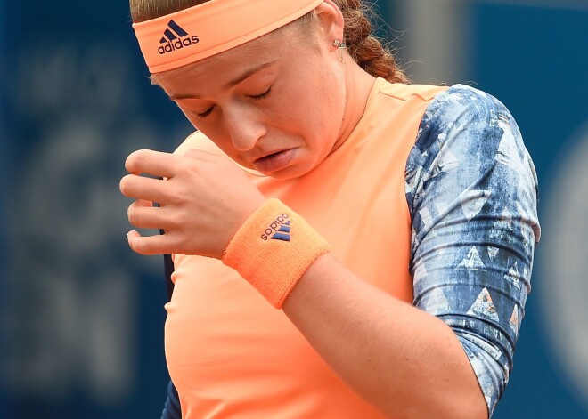 Aļona Ostapenko smagā cīņā sasniedz prestižā Romas turnīra pamatsacensības