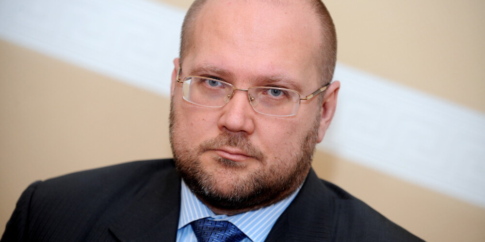 "Trasta komercbankas" administratoru Krūmu tur aizdomās par tiesas sprieduma nepildīšanu