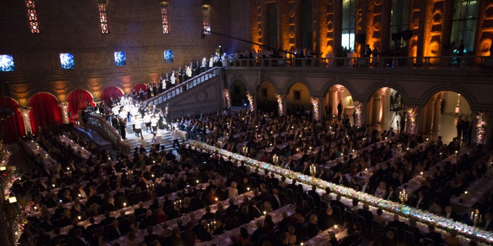 Nobela prēmija (zviedru: Nobelpriset, norvēģu: Nobelprisen) ir ikgadēja starptautiska balva, ko piešķir cilvēkiem, kas ir veikuši izcilus pētījumus, atklājumus vai devuši ievērojamu sniegumu sabiedrībai zinātnē un kultūrā. Zviedru rūpnieks un dinamīta izgudrotājs Alfrēds Nobels paredzēja šīs prēmijas savā testamentā, ko viņš parakstīja Zviedru-norvēģu klubā Parīzē, 1895. gada 27. novembrī. Viņš bija šokēts par dinamīta, sava izgudrojuma, izmantošanu postošiem nolūkiem un vēlējās, lai šīs prēmijas pasniegtu cilvēkiem, kuri ir labi kalpojuši cilvēcei. Kopš 1901. gada tiek pasniegtas Nobela prēmijas fizikā, ķīmijā, fizioloģijā vai medicīnā, literatūrā un miera veicināšanā. Papildus šīm Nobela testamentā norādītajām balvām, 1968. gadā Zviedrijas Riksbanka nodibināja balvu ekonomikas zinātnes jomā, kas kopš 1969. gada tiek pasniegta reizē ar Nobela dibinātajām balvām. Tās oficiālais nosaukums ir "Zviedrijas Riksbankas prēmija ekonomikas zinātnēs Alfrēda Nobela piemiņai"