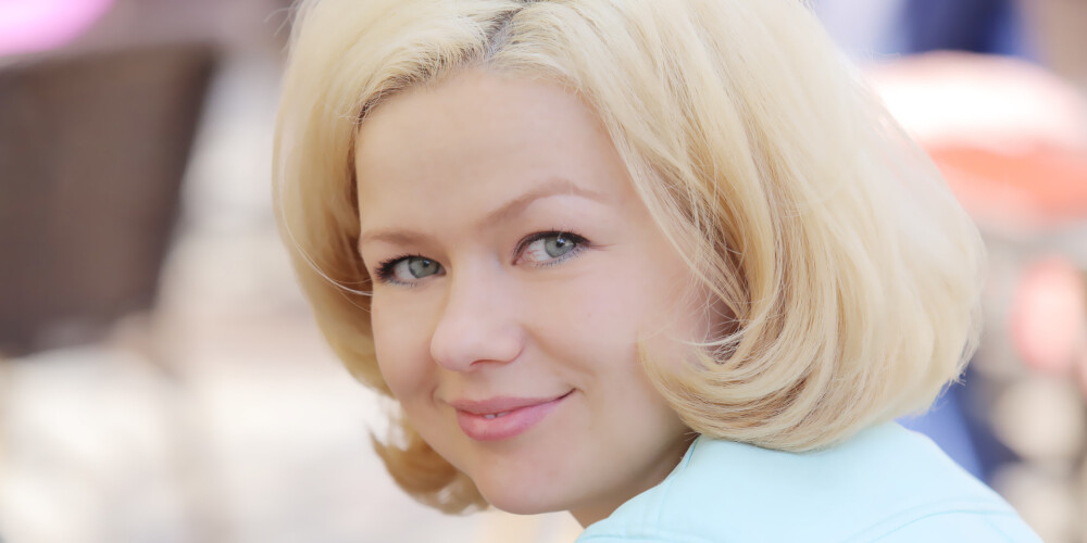 Dita Lūriņa-Egliena (dzimusi Dita Lūriņa 1978. gada 16. aprīlī Liepājā) ir latviešu aktrise. Viņas tēvs ir aktieris un režisors Valdis Lūriņš, māte — Liepājas teātra aktrise Marita Lūriņa-Stelmakere. Dita Lūriņa ir precējusies ar aktieri Mārtiņu Eglienu. 2000. gadā absolvējusi Latvijas Kultūras akadēmiju.