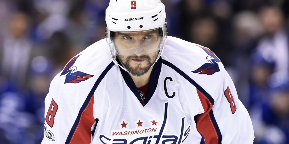 Aleksandrs Ovečkins (krievu: Александр Михайлович Овечкин; dzimis 1985. gada 17. septembrī Maskavā, Krievijas PFSR, PSRS) ir profesionāls krievu hokejists, spēlē kreisās malas uzbrucēja pozīcijā, Krievijas hokeja izlases dalībnieks. Pašlaik (2020) pārstāv NHL klubu Vašingtonas "Capitals", kopš 2010. gada ir "Capitals" kapteinis.