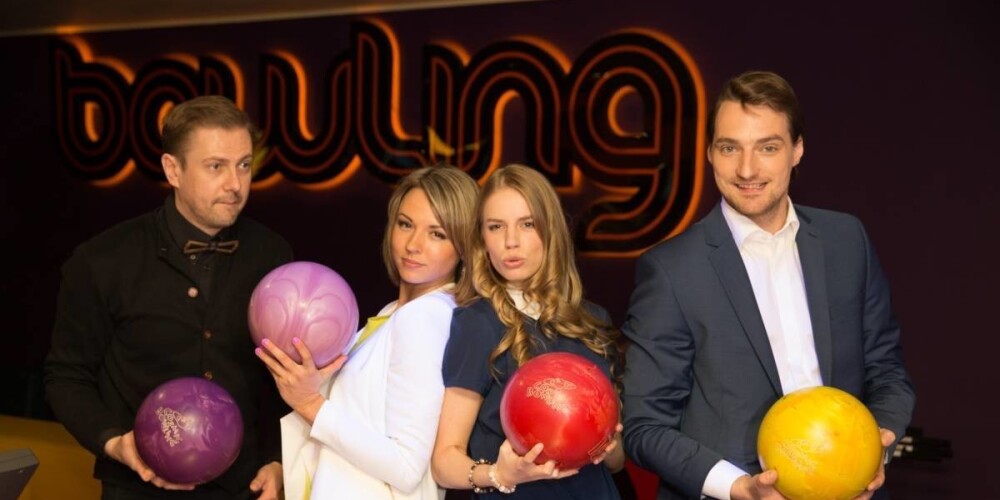 "Viņas melo labāk" ir latviešu televīzijas seriāls, kas tiek pārraidīts kanālā TV3. Seriāla pirmā sērija tika pārraidīta 2013. gada 1. jūlijā. Seriāls ir tapis Latvijā, bet daļa tā radošās komandas ir no Lietuvas. Filmēšana, kā arī darbība seriālā norisinās Latvijas galvaspilsētā Rīgā.