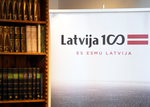 Latvijas simtgades ekspresis piestās Rīgā