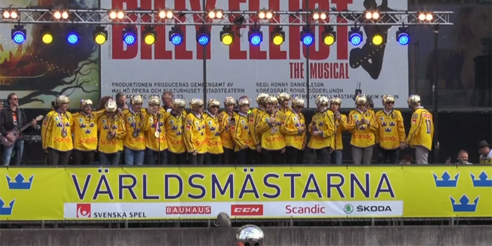 Stokholma sagaida savus varoņus - pasaules čempionus hokejā