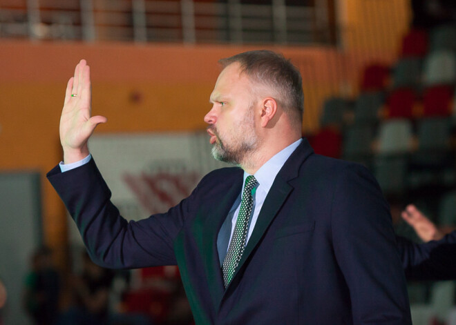 Uvis Helmanis atkāpjas no "Valmiera/ORDO" galvenā trenera amata, kura palika bez medaļām