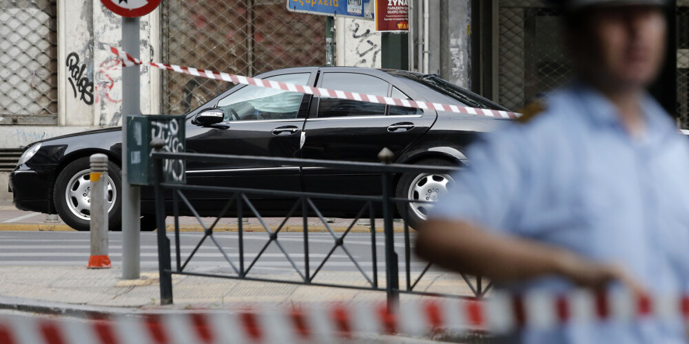 Auto sprādzienā ievainots Grieķijas ekspremjers