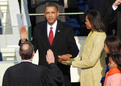 Runā, ka Kabalero ir taisījis arī Baraka Obamas 2009. gada inaugurācijas runai paredzētu tērpu.