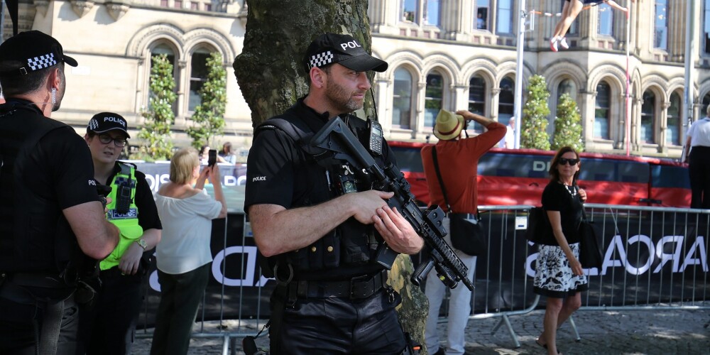 Policija aizturējusi "lielu daļu tīkla", kas stāv aiz Mančestras terorakta