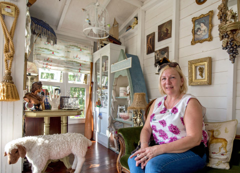 Virs 50 Gadu Jubileja Sonjai Pasniedz Ipasu Davanu Jauku