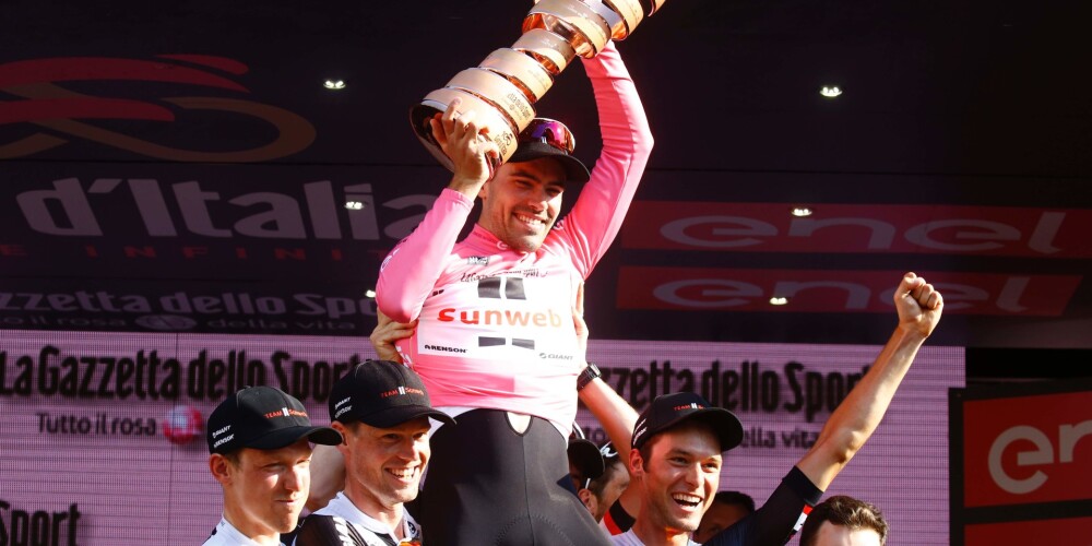 Nīderlandes riteņbraucējs Dumulēns trillerī izrauj triumfu "Giro d'Italia" kopvērtējumā