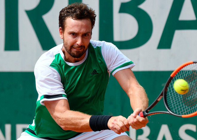 Gulbis zaudē gan spēli, gan Latvijas labākā tenisista titulu