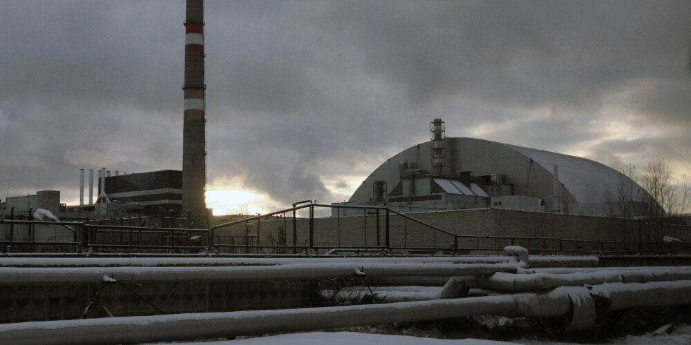 Černobiļa jeb Čornobiļa ir pamesta pilsēta Ukrainas ziemeļos, netālu no robežas ar Baltkrieviju, Kijevas apgabalā. No 1932. līdz 1986. gadam bija Černobiļas rajona administratīvais centrs. Pēc Černobiļas AES katastrofas pilsēta tika iekļauta Ivankovas rajonā. Pilsēta tika evakuēta 1986. gadā, kad aptuveni 14 km uz ziemeļrietumiem Černobiļas atomelektrostacijā notika kodolkatastrofa. Pirms evakuēšanas Černobiļā dzīvoja 14 tūkstoši iedzīvotāju.