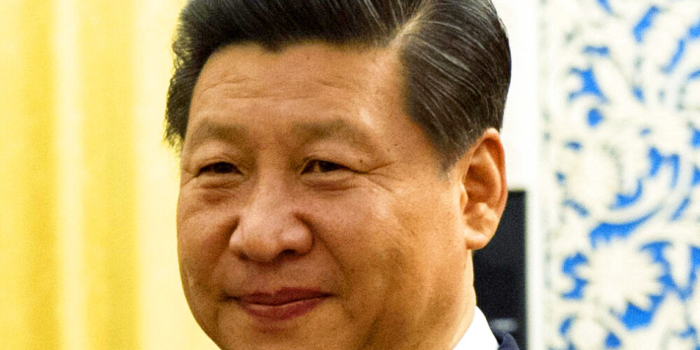 Sji Dzjiņpins (dzimis 1953. gada 15. jūnijā) ir ķīniešu politiķis, no 2012. gada Ķīnas Komunistiskās partijas ģenerālsekretārs, bet no 2013. gada Ķīnas prezidents, kā arī Centrālās militārās komisija vadītājs. Papildus tam, viņš neoficiāli tiek dēvēts arī par “militāro vienību vadītāju” un “augstāko vadītāju”.