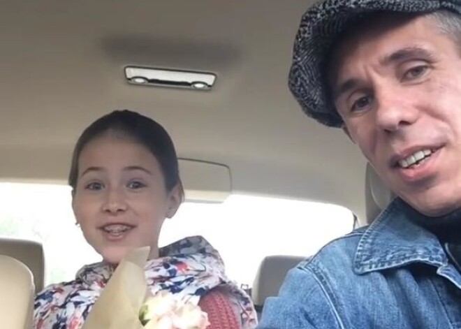 После секс-скандала Алексей Панин записал видеообращение с дочерью