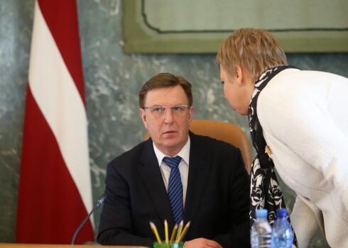 Premjers: Pētersonei-Godmanei tiks piedāvāts amats valsts pārvaldē.