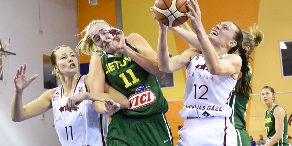 Latvijas sieviešu basketbola izlase ir nacionālā basketbola sieviešu komanda, kas pārstāv Latvijas Republiku starptautiskās basketbola sacensībās, kā Eiropas čempionāts, pasaules čempionāts, olimpiskās spēles. Latvijas izlases labākais panākums ir 4. vieta 2007. gada Eiropas čempionātā.