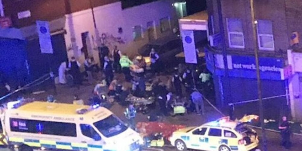В Лондоне автомобиль наехал на пешеходов: есть погибший и пострадавшие