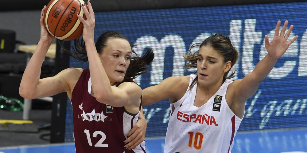 Anete Šteinberga (dzimusi 1990. gada 29. janvārī Ogrē) ir latviešu basketboliste, spēlē uzbrucēja un centra pozīcijās, Latvijas sieviešu basketbola izlases dalībniece. Kopā ar Latvijas U-20 izlasi izcīnījusi 3. vietu 2009. gada Eiropas U-20 čempionātā, šo panākumu atkārtoja 2010. gadā Latvijā. Latvijas nacionālās izlases sastāvā debitējusi 2012. gada 27. maijā.