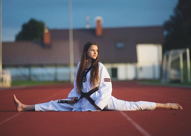 Nebijuši panākumi Latvijai taekvondo. 18 gadus vecā Inese Tarvida nodrošina medaļu pasaules čempionātā