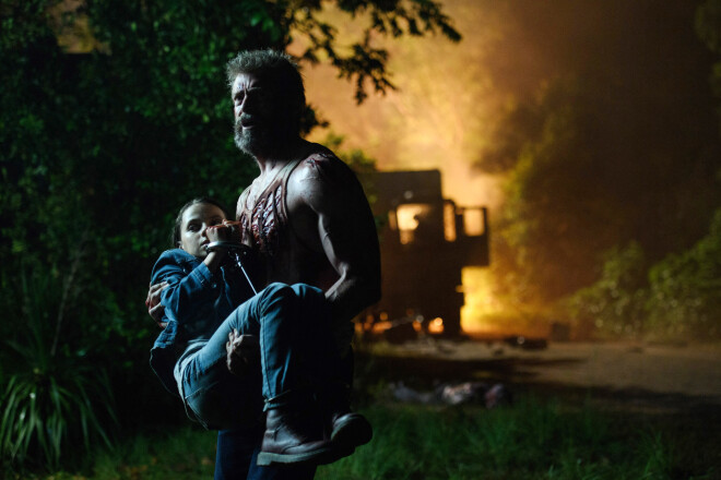 Filmas zvaigznes – Hjū Džekmens un 12 gadu vecā spāņu aktrise Dafne Kīna.