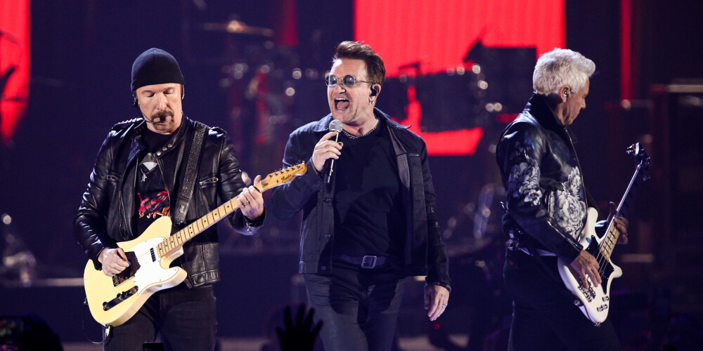 U2 palīdzējuši savam basģitāristam tikt galā ar alkoholismu