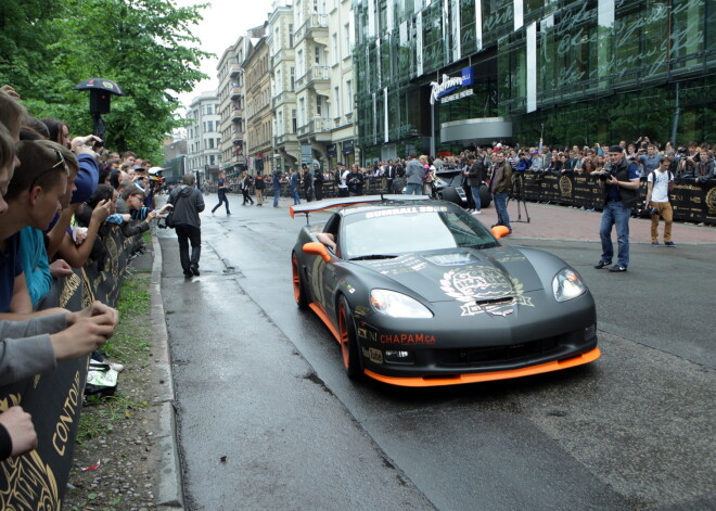 Bagātnieku autosacensību „Gumball 3000” laikā būs izmaiņas sabiedriskā transporta kustībā